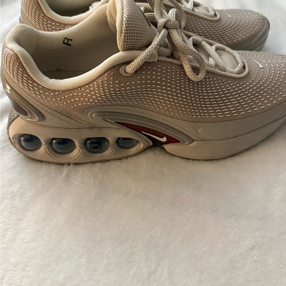 Women's Nike Air Max Dn Light Orewood Brown Black White Fj3145-101 Sz - Picture 6 of 8